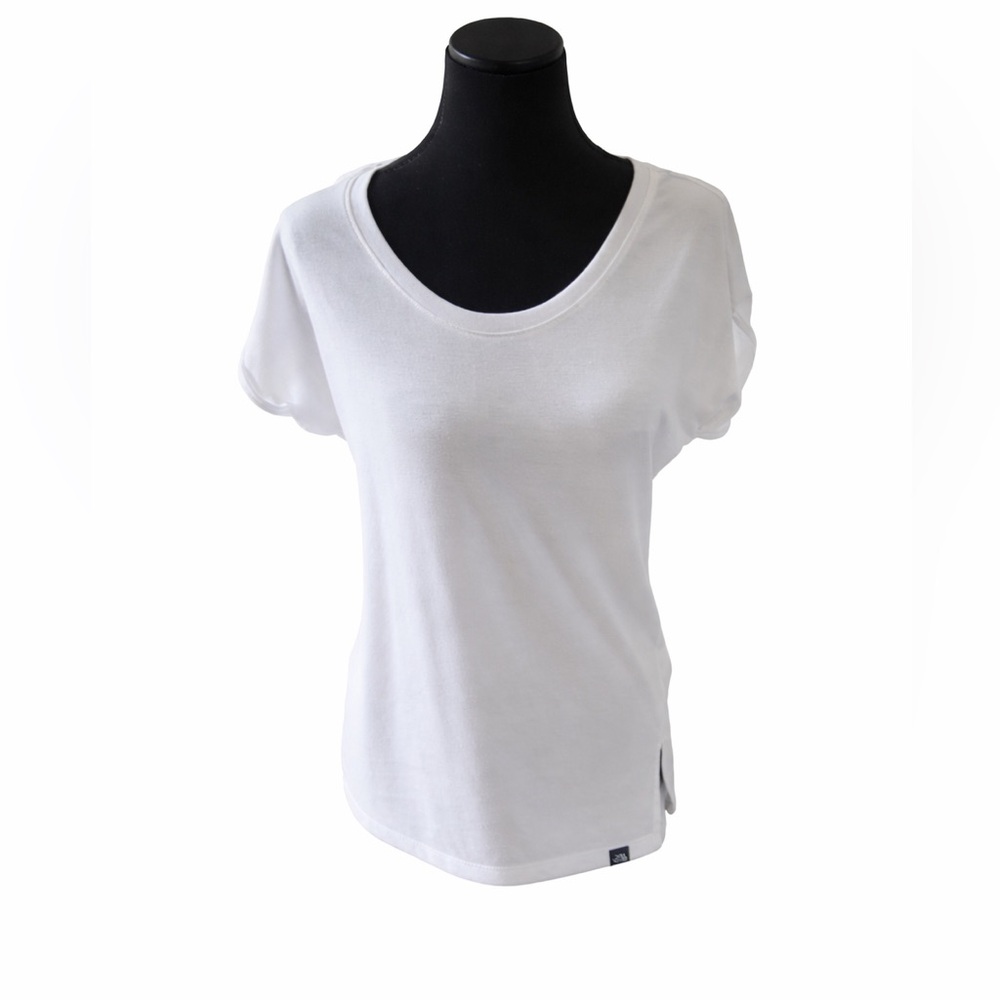 The North Face White Scoop Neck Tee FlashDry Short Sleeve XS